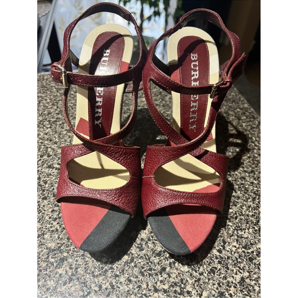 Heel sandals by Burberry.size 38U.